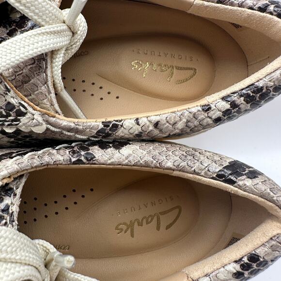 CLARKS Women's 6.5 MAYHILL WALK Gray/Snake Leather Platform Shoe - Picture 3 of 8